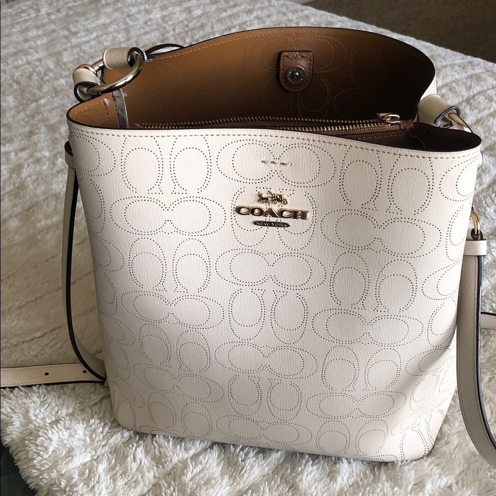 Coach Off-White Signature Bucket Bag